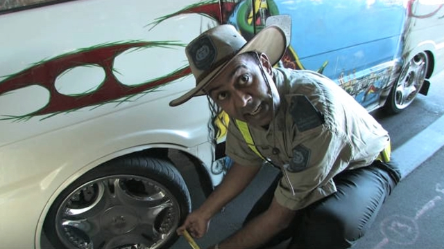 Swift & Shift - Series 2 Extras - Bloopers - Mario & Wasim